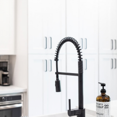 Modern-Farmhouse-Kitchen-Interior-Design-17