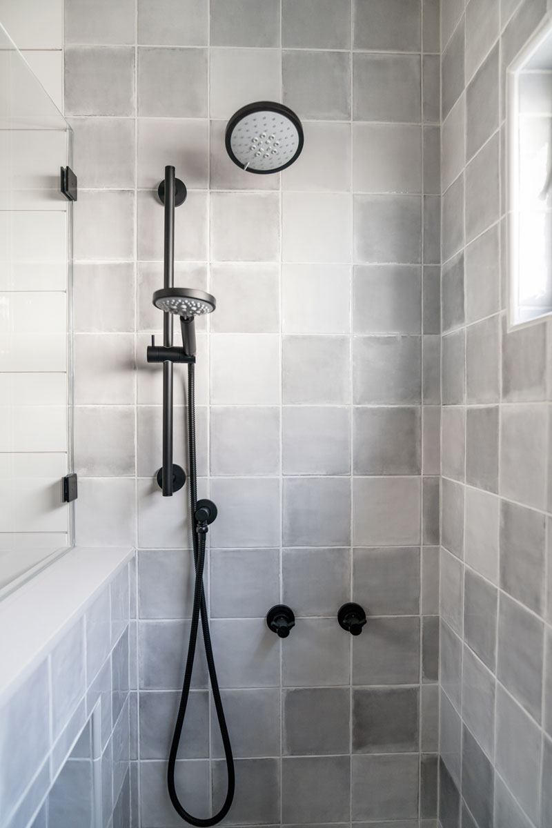 13-Seaside-Inspired seaside inspired bathroom
